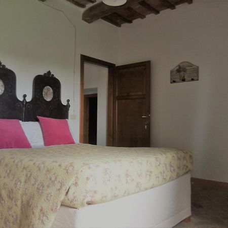 Un Giardino Nel Tufo Bed & Breakfast Pitigliano Bagian luar foto